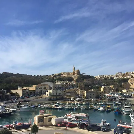 Marina Place - Penthouse Nearby Harbour דירה Mgarr
