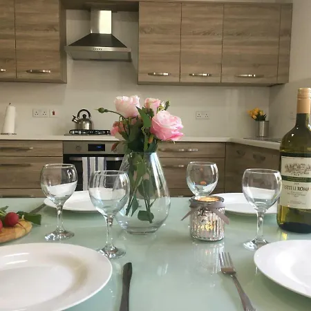 Marina Place - Penthouse Nearby Harbour דירה Mgarr