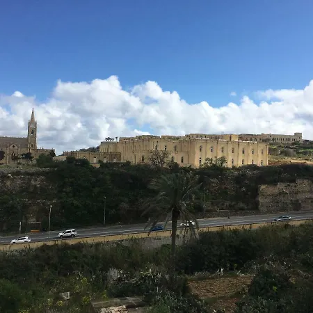 דירה Marina Place - Penthouse Nearby Harbour Mgarr