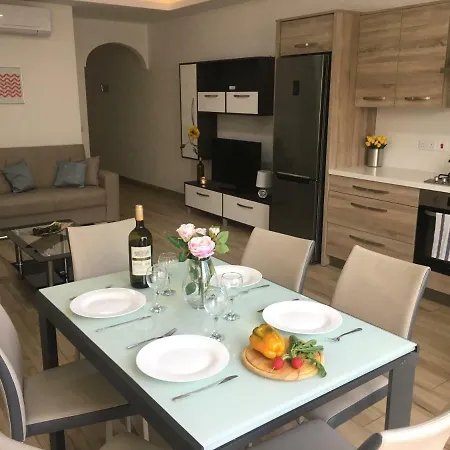 Marina Place - Penthouse Nearby Harbour 公寓 *