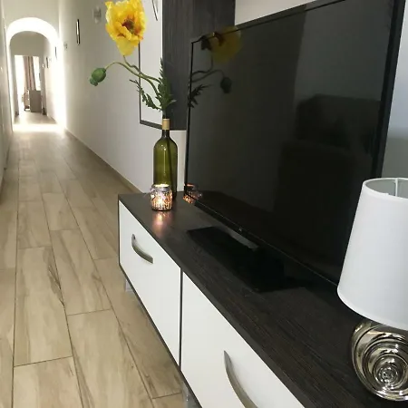 Marina Place - Penthouse Nearby Harbour Mgarr